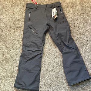 Brand new Volcom gore-Tex snow pants